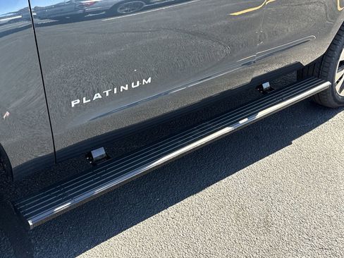 New 2025 Ford Expedition Platinum w/ Driver's Package image 34