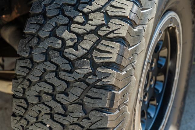 Used 2014 Ford F150 Raptor w/ Equipment Group 801A Luxury AWD/4WD image 12