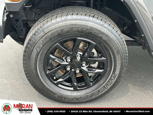 Used 2022 Jeep Gladiator Sport AWD/4WD image 9