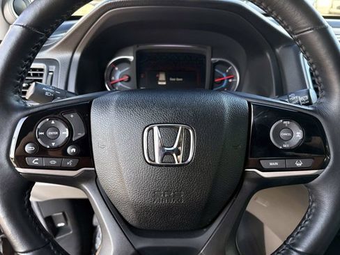 Used 2021 Honda Pilot Touring image 31