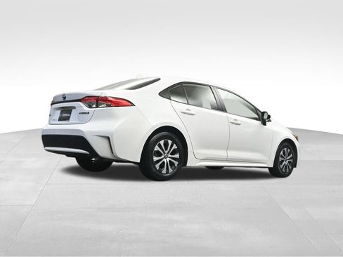 Used 2022 Toyota Corolla LE FWD image 31