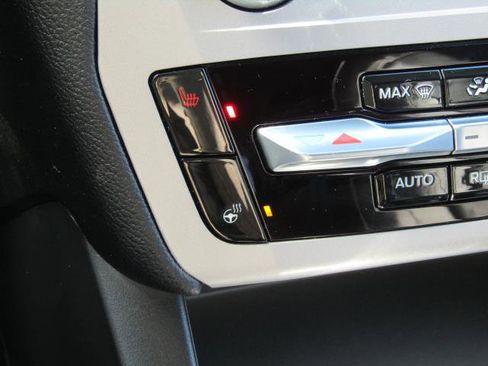 Used 2023 Ford Explorer XLT w/ Equipment Group 202A image 17