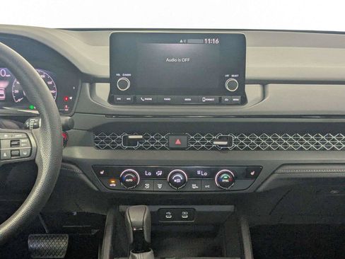 Used 2023 Honda Accord EX image 37