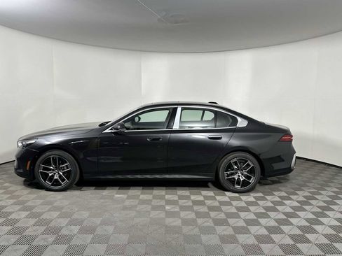 New 2026 BMW 530i xDrive w/ Premium Package image 8