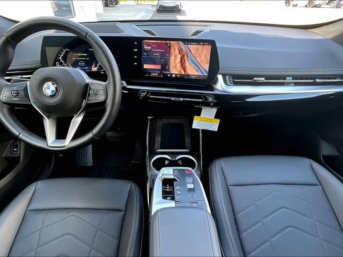 Certified 2025 BMW X1 xDrive28i image 15