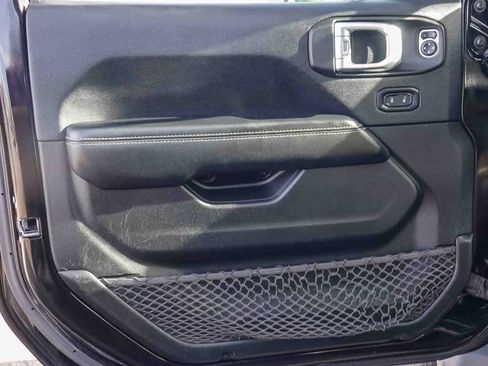 Certified 2018 Jeep Wrangler Unlimited Sahara w/ Dual Top Group image 19