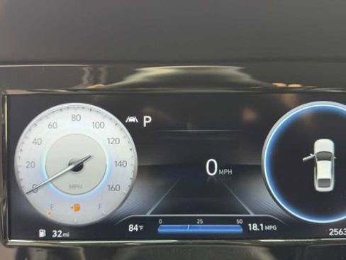 Used 2022 Hyundai Elantra SEL w/ Convenience Package FWD image 29