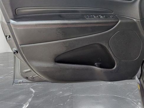 Used 2025 Dodge Durango GT RWD image 17