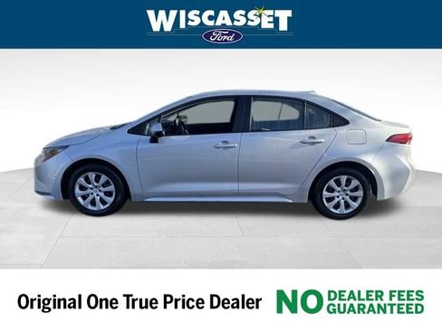 Used 2024 Toyota Corolla LE image 2