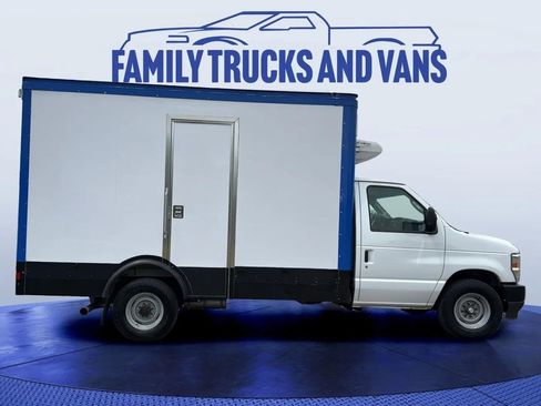Used 2024 Ford E-350 and Econoline 350 Super Duty w/ Power Windows & Locks Group RWD image 7
