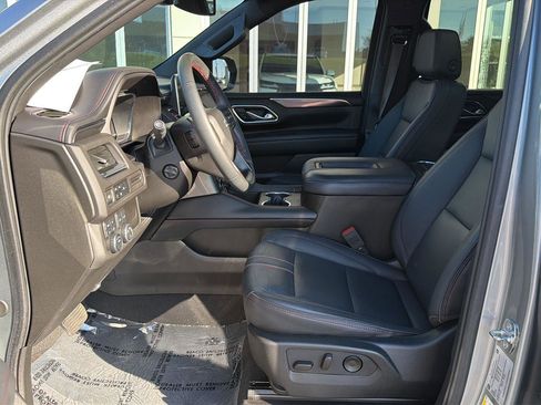 Used 2023 Chevrolet Tahoe RST w/ Luxury Package AWD/4WD image 10