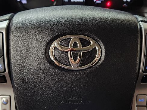 Used 2021 Toyota 4Runner SR5 image 50