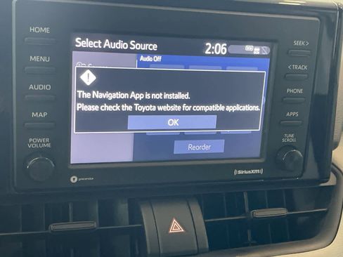 Used 2021 Toyota RAV4 XLE w/ XLE Grade Weather Package AWD/4WD image 18