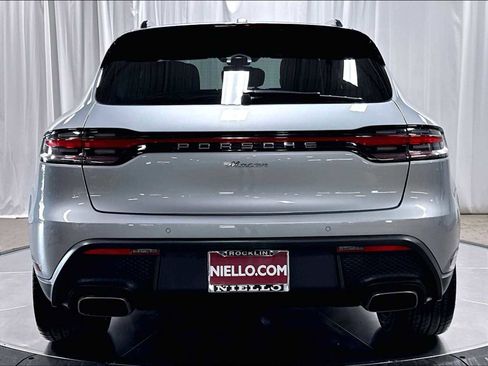 Used 2023 Porsche Macan AWD/4WD image 8