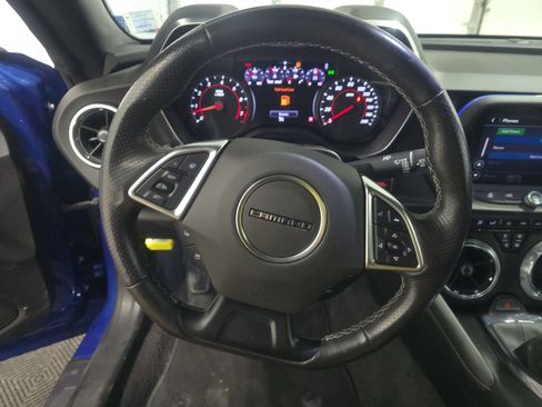 Used 2021 Chevrolet Camaro LT image 4