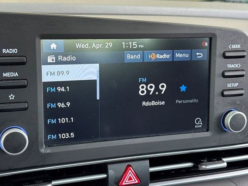 Used 2021 Hyundai Elantra SEL FWD image 17