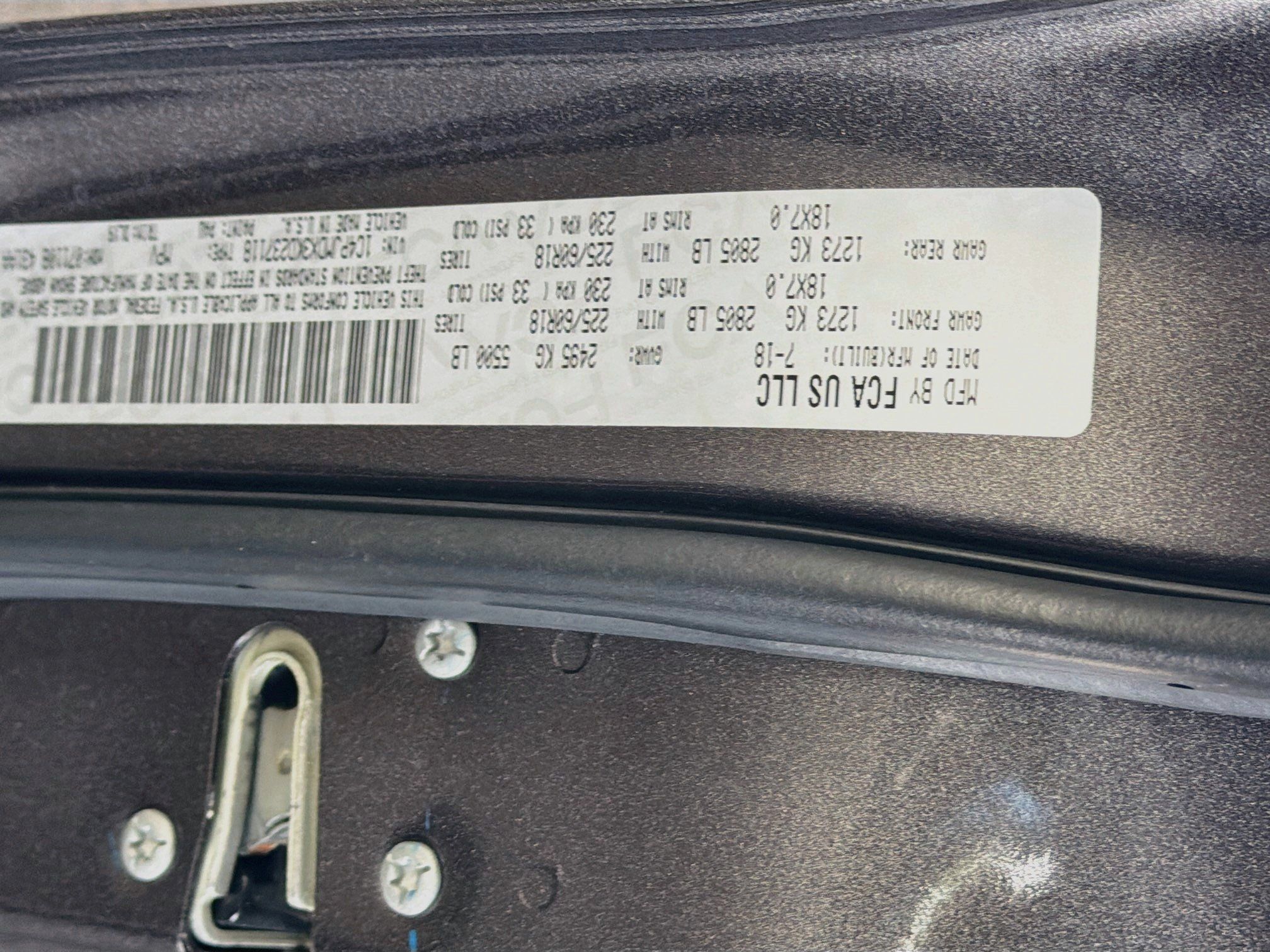 Used 2019 Jeep Cherokee Limited AWD/4WD image 12