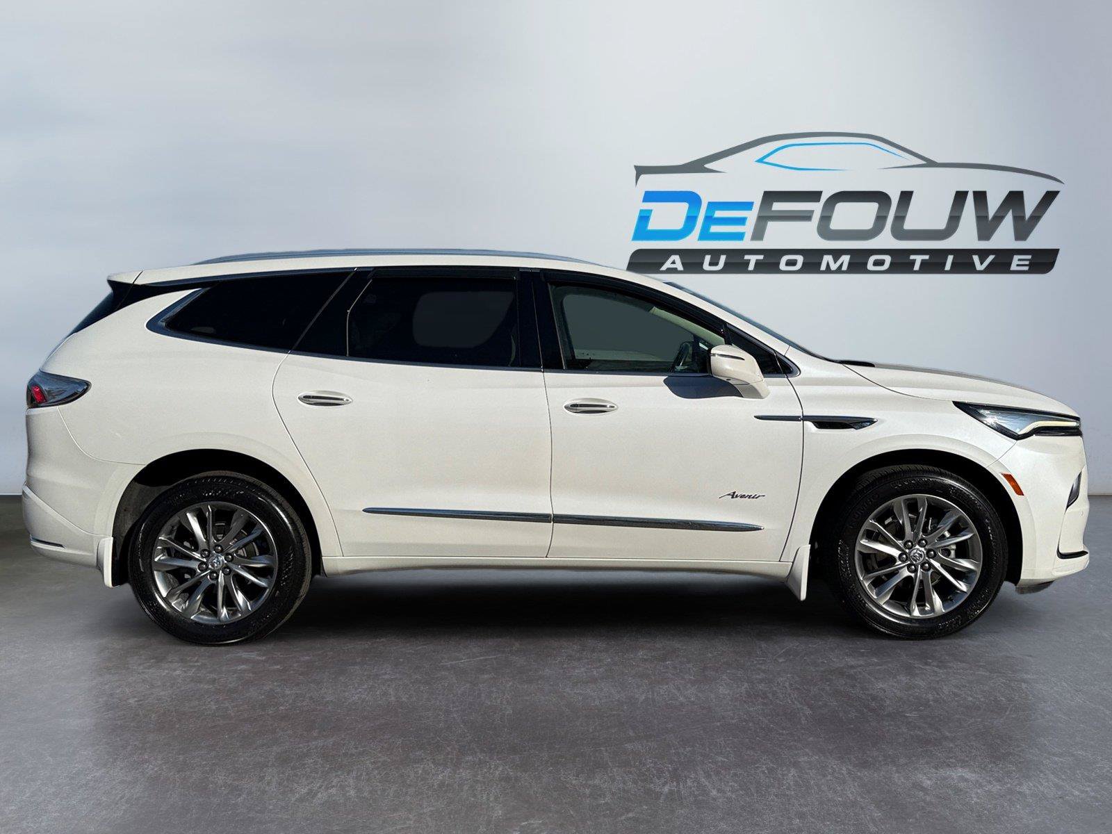Used 2023 Buick Enclave Avenir w/ Trailering Package, 5000 lbs. AWD/4WD image 2
