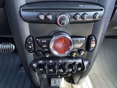 Used 2015 MINI Cooper S image 14