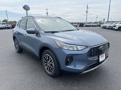 New 2025 Ford Escape SE