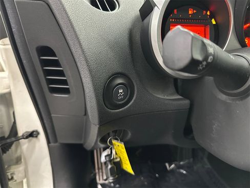 Used 2016 Nissan 370Z Coupe image 24