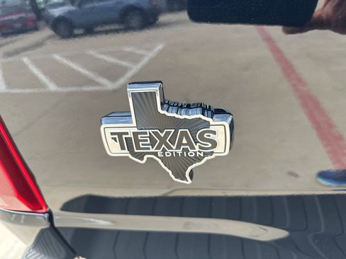 New 2025 Ford F150 XLT w/ Equipment Group 302A MID image 40