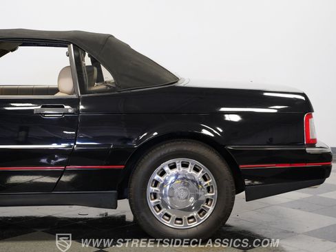 Used 1993 Cadillac Allante FWD image 25
