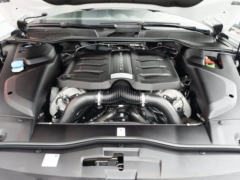 Used 2018 Porsche Cayenne S AWD/4WD image 37