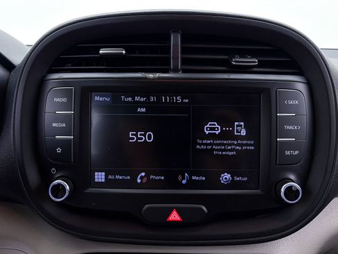 Used 2023 Kia Soul LX w/ LX Technology Package FWD image 19