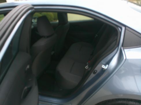 Used 2023 Toyota Corolla LE image 21