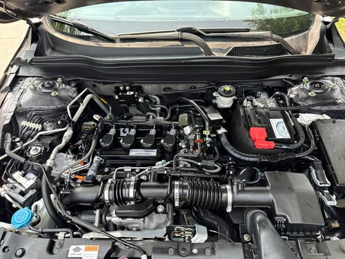 Used 2018 Honda Accord LX image 5
