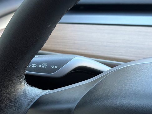 Used 2023 Tesla Model 3 Standard Range RWD image 35