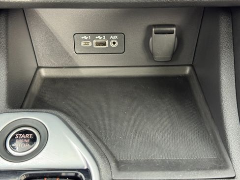 Used 2023 Nissan Sentra SR w/ SR Premium Package FWD image 26