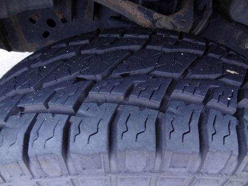 Used 2015 Ford F150 XLT w/ Equipment Group 302A Luxury image 10