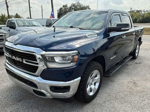Used 2019 RAM 1500 Big Horn AWD/4WD image 3