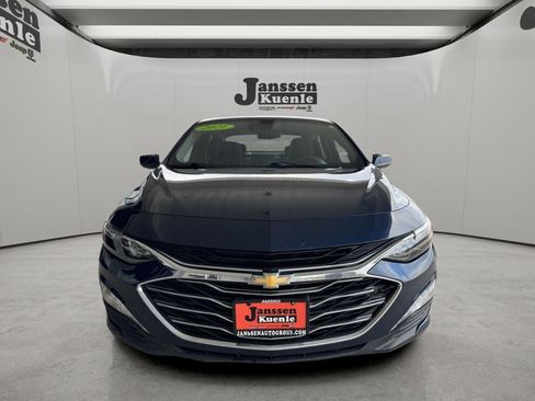 Used 2021 Chevrolet Malibu LT FWD image 3