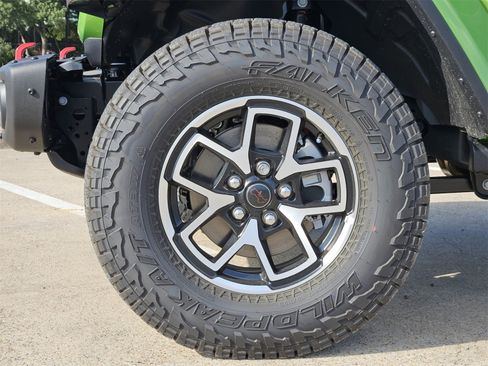 New 2025 Jeep Gladiator Rubicon image 10