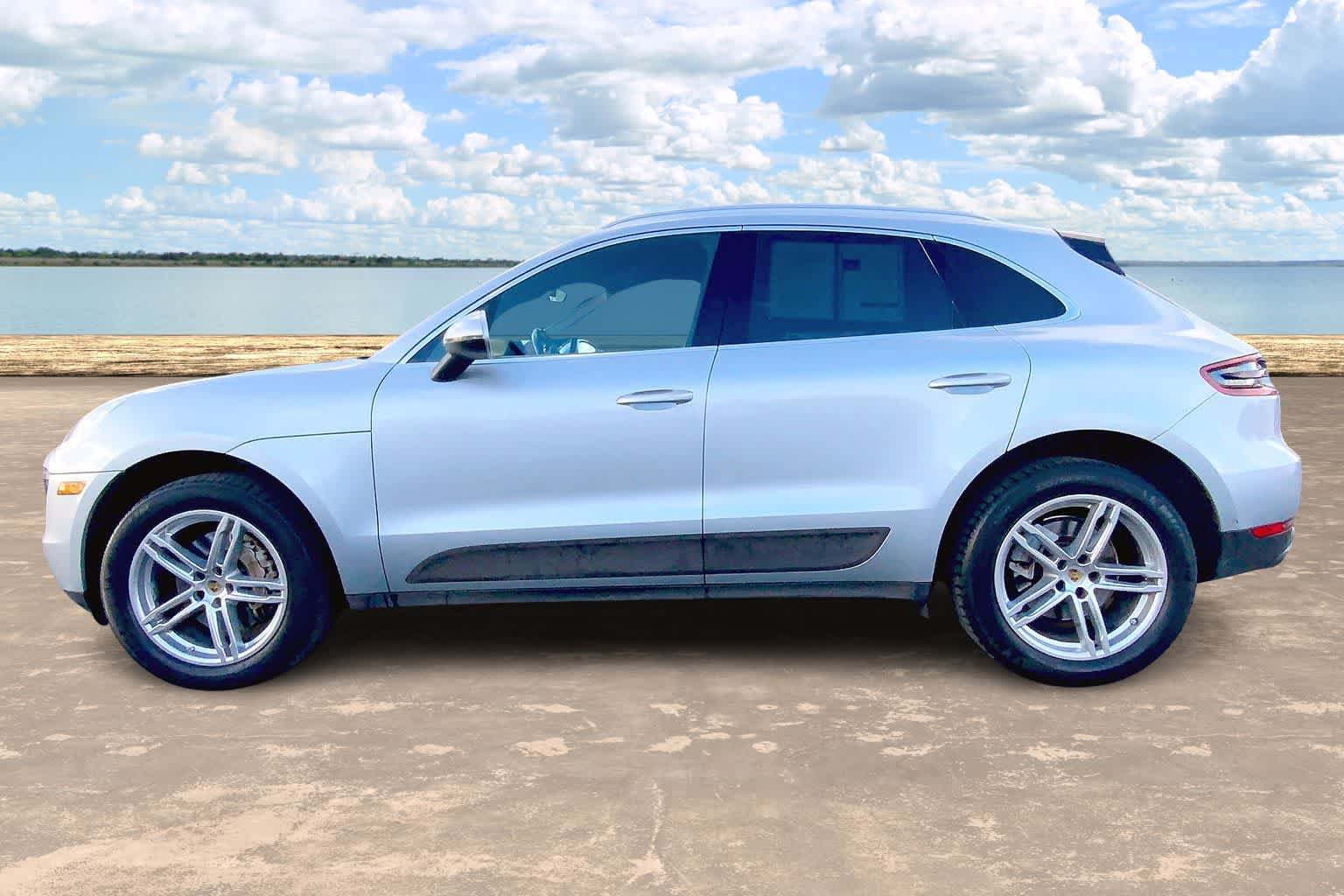 Used 2018 Porsche Macan S AWD/4WD image 3
