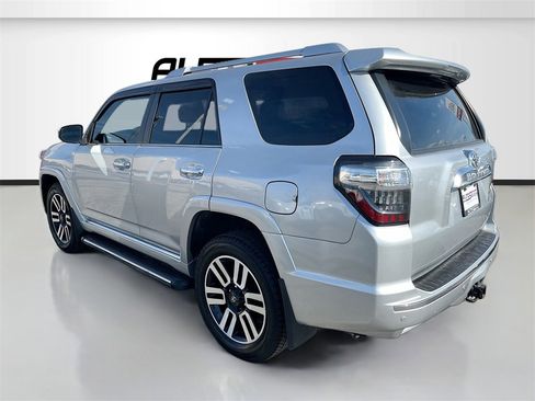 Used 2022 Toyota 4Runner Limited image 5