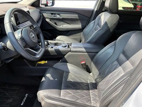 Certified 2023 Nissan Rogue Platinum w/ Platinum Premium Package AWD/4WD image 11