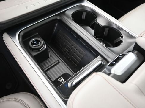 Used 2025 Ford Expedition Max Active image 19