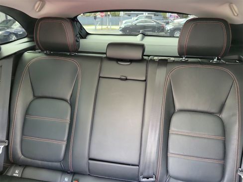 Used 2018 Jaguar F-PACE Prestige image 13