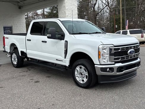 Used 2025 Ford F250 XLT image 21