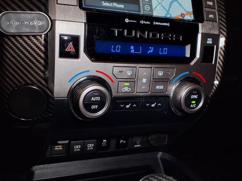 Used 2021 Toyota Tundra Limited w/ Limited Premium Package RWD image 7