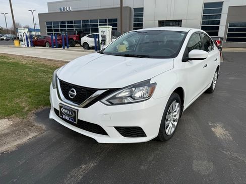 Used 2017 Nissan Sentra SV image 5