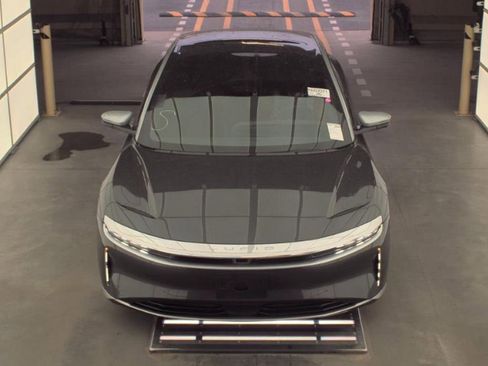 Used 2023 Lucid Air Grand Touring image 3
