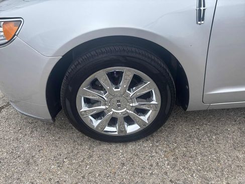 Used 2012 Lincoln MKZ AWD image 9