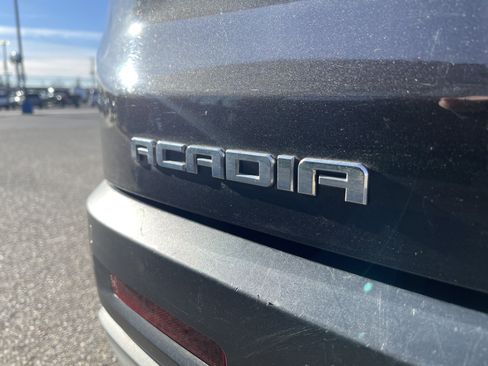 Used 2019 GMC Acadia SLT AWD/4WD image 25