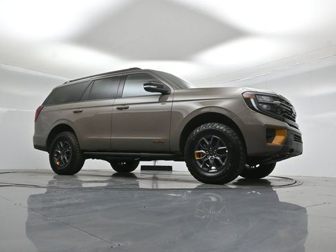 New 2026 Ford Expedition Tremor image 3