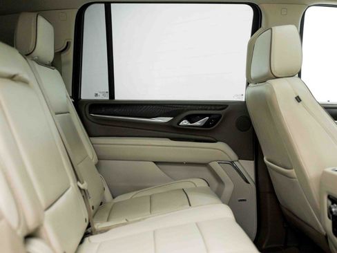 Used 2023 GMC Yukon XL Denali AWD/4WD image 82